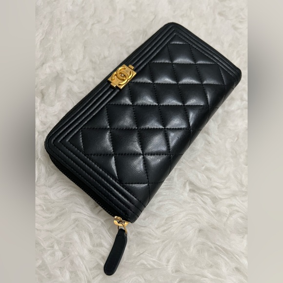 CHANEL Boy L-Gusset black Long Zip Wallet - Picture 14 of 15